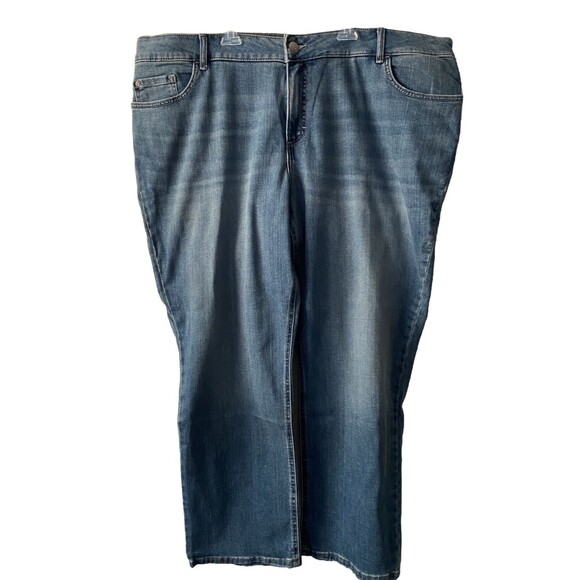 Lee Jeans Womens 24WP Petite Blue Midrise Reg Fit Straight Medium Wash Denim NWT - Picture 1 of 6